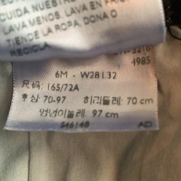 Levi’s Signature Modern Straight jeans. 5 pocket. Size 6M. 28 x 32 - Picture 4 of 8